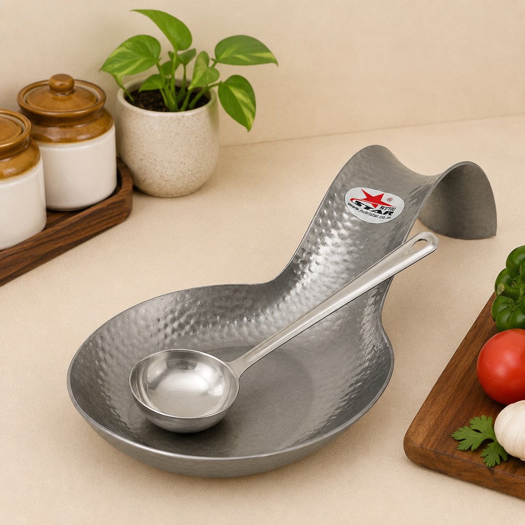 Nutristar stainless steel spoon rest and ladle holder with deep bowl and curved hammered handle